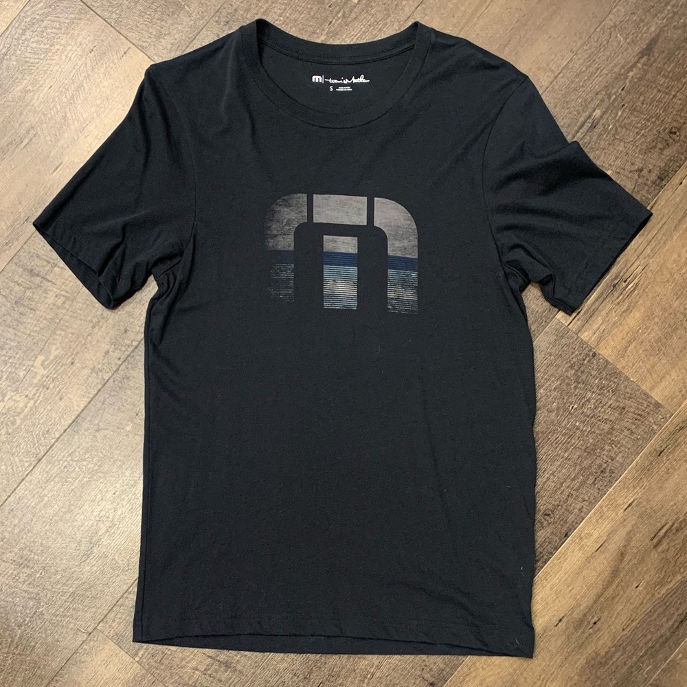 Travis Mathew T‑shirt